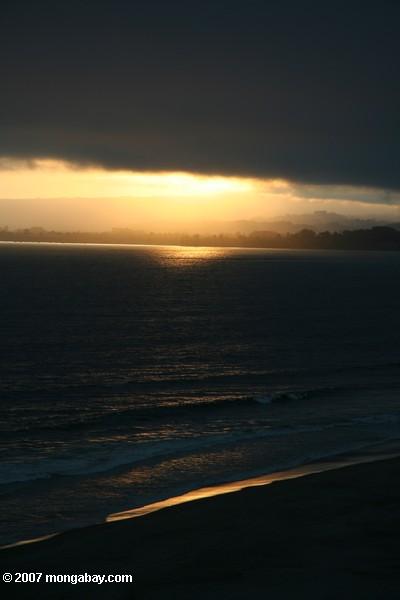 Sonnenuntergang übersankt Cruz, Kalifornien