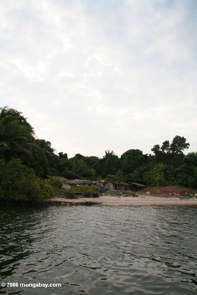 Fischendorf auf Loango Lagune