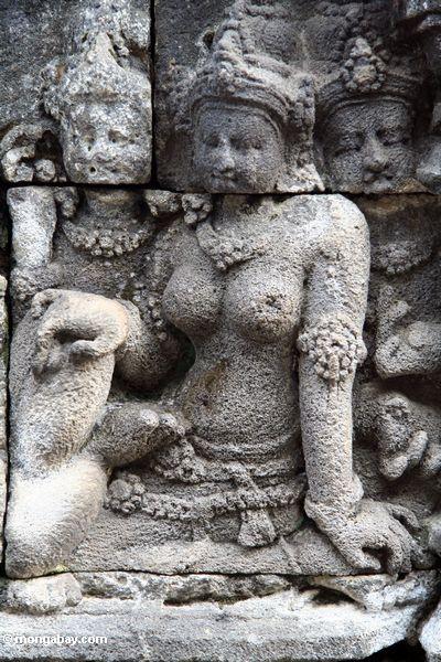 Wandbildwand Carvings an der Borobudur-Frau
