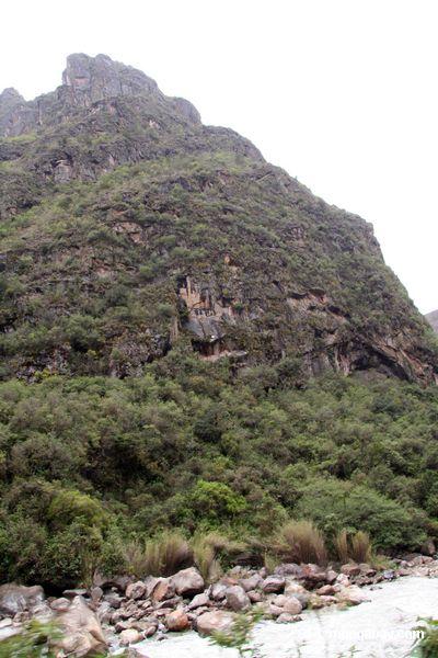 Urubamba River Valley, hoher Felsen stellt