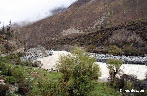Aufstellungsort des großen mudslide, der Schienen zu Machu Picchu Peru