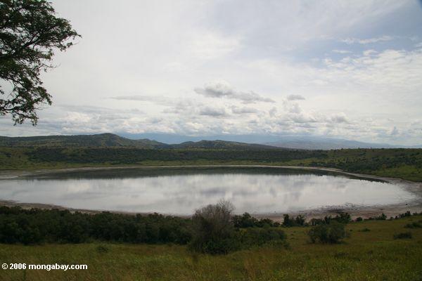 Озеро kyemengo в западной Уганде
