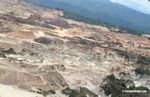 Dirt road near Rio Huaypetue gold mine