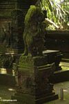 Statue at Monkey Forest in Ubud (Ubud, Bali) 