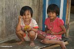 Little girls at Lemo (Toraja Land (Torajaland), Sulawesi) 